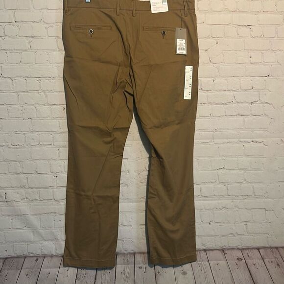 Goodfellow Men's Khaki Pants, Size 38x30, Classic Fit - Picture 2 of 2